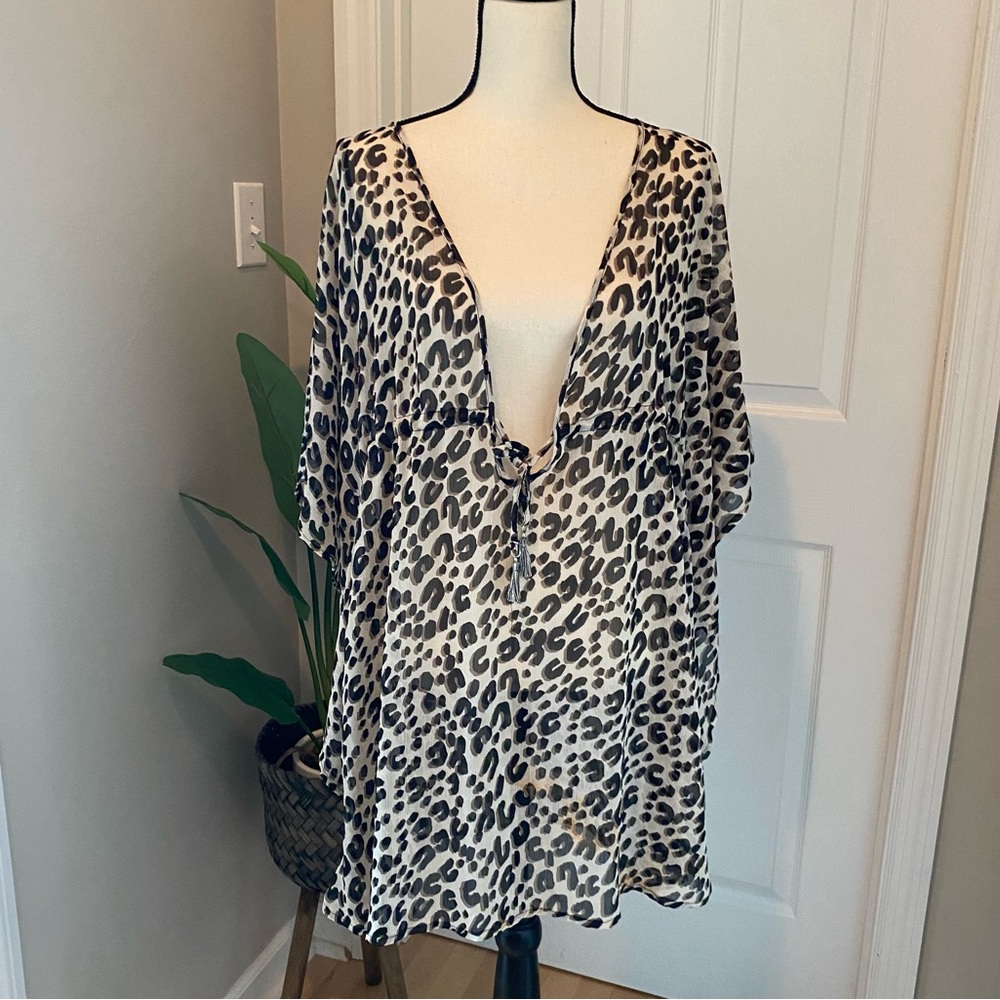 Bleu Rod Beattie Leopard print swimsuit
Coverup. NWOT.  Size L.